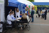 Stoiska organizatorów i partnerów, Dzień Osób z Niepełnosprawnością 2019, siedziba ITS w Warszawie Dzień Osób z Niepełnosprawnością 2019